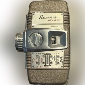 Reverse Silver Film Photography Camera with Vintage Design